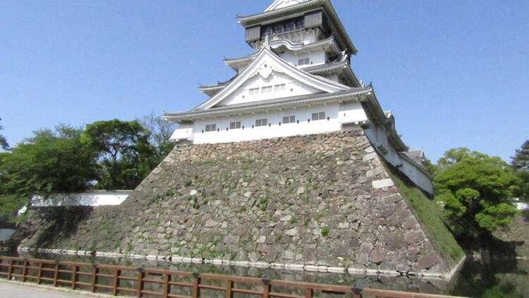 10:00 Kokura Castle