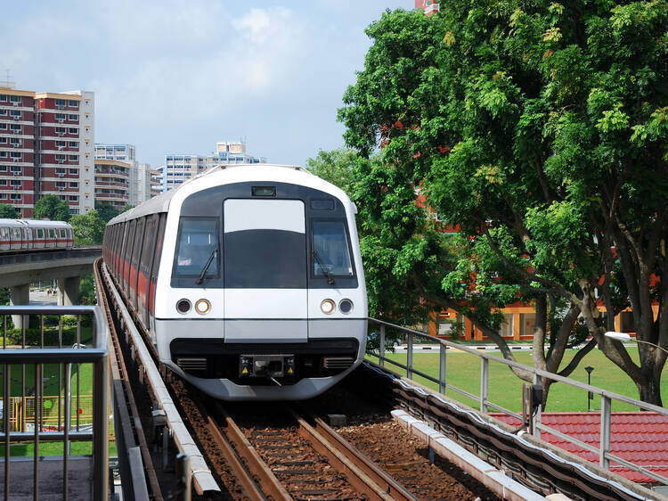 Heads up – there’ll be MRT train service disruptions along the East-West Line from 7 to 10 December, 2024