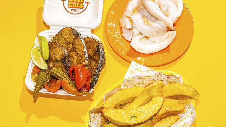 Breadfruit with vegetables and fried kingfish at Labay Market