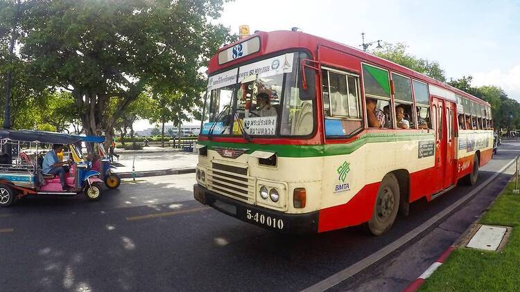 Un-air-conditioned buses