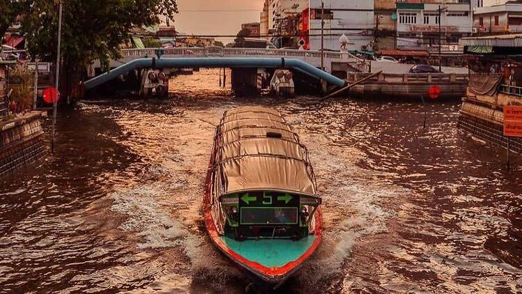 Khlong San Saeb express boat