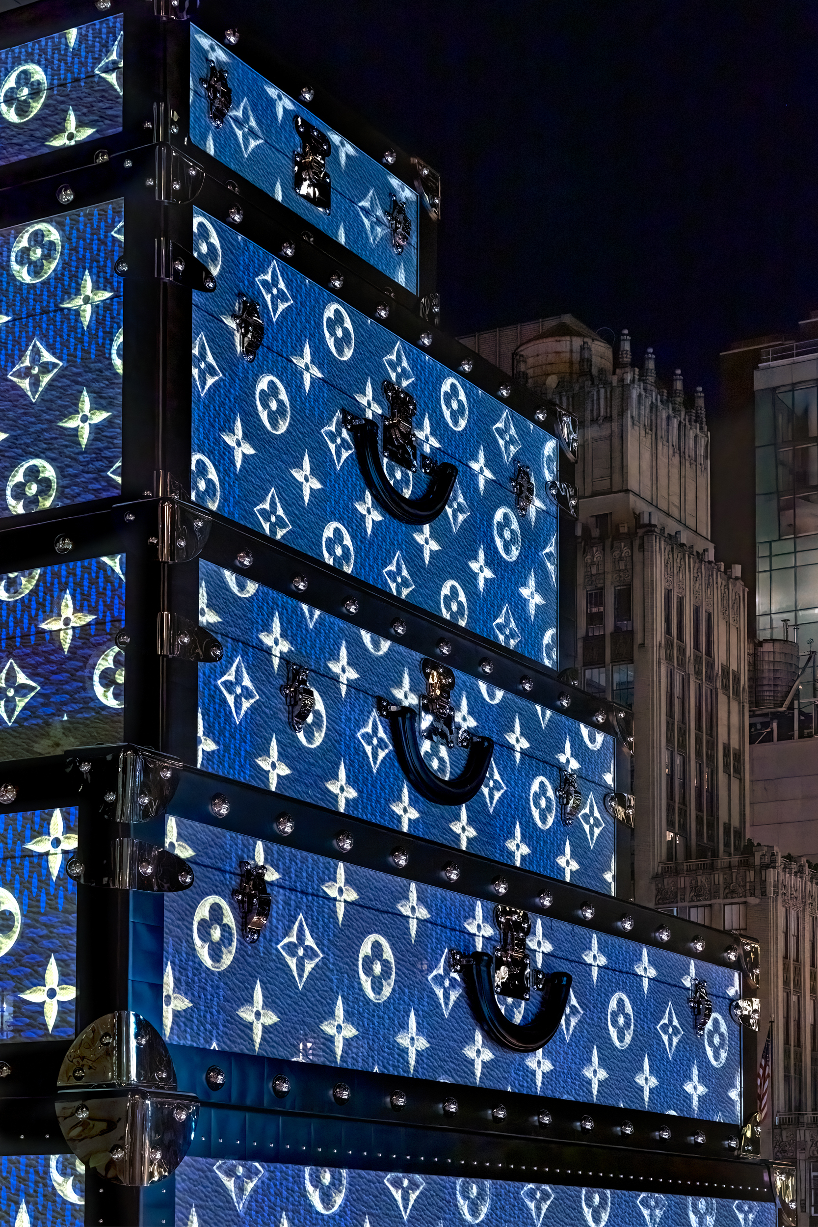 Louis Vuitton Fifth Avenue animation