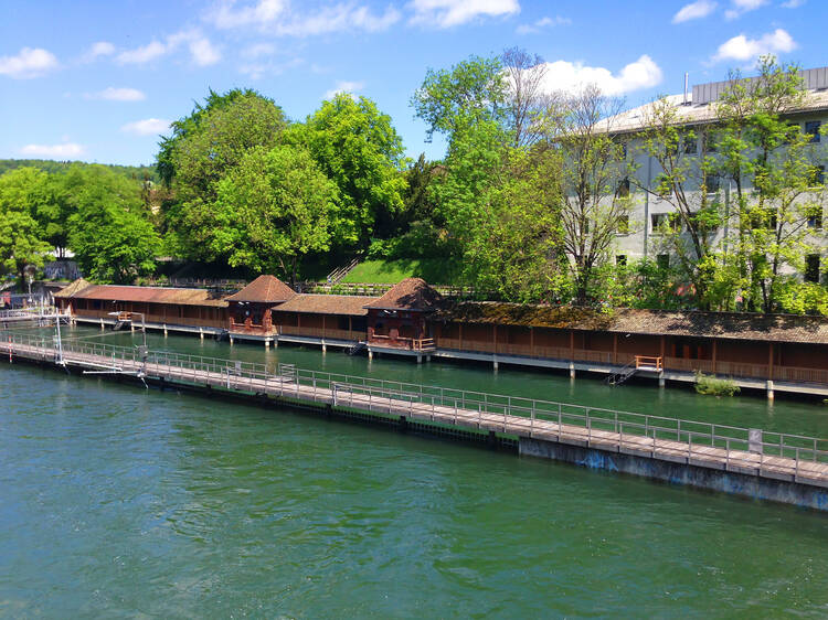 Visit the Flussbad Unterer Letten