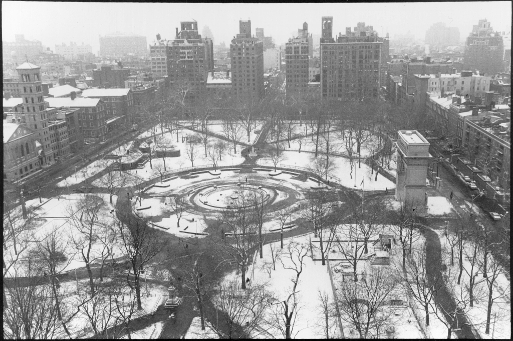 Washington Square Park in the show, March 9th 1989. 