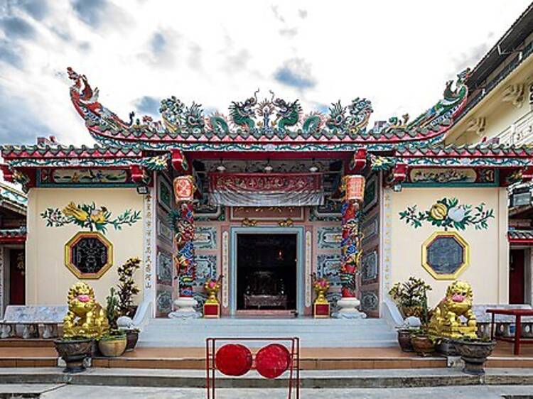 Visit Lau Pun Tao Kong Shrine