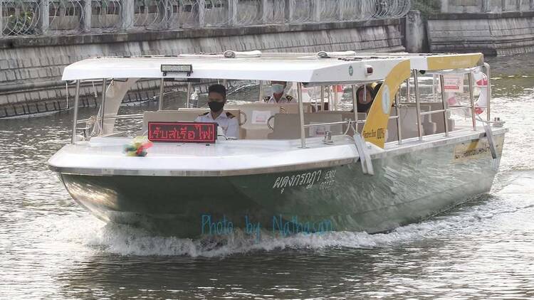 Khlong Phadung Krung Kasem electric boat