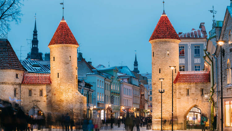 Vanalinn: de la muralla a Toompea