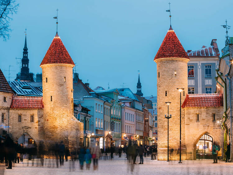 Vanalinn: de la muralla a Toompea