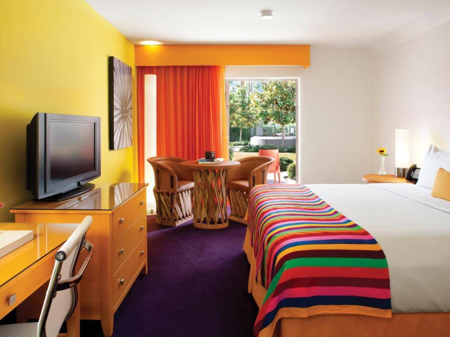 Best Family Hotels in Palm Springs