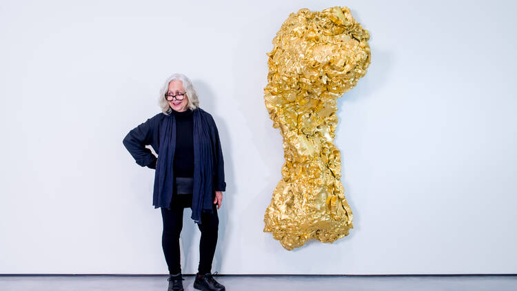 Artist Lynda Benglis with Ghost Dance/Pedmarks Encounters: Giacometti x Lynda Benglis (February 2026 – May 2026). Jonathan Pow/jp@jonathanpow.com Artist Lynda Benglis with Ghost Dance/Pedmarks Encounters: Giacometti x Lynda Benglis (February 2026 – May 2026). Jonathan Pow/jp@jonathanpow.com