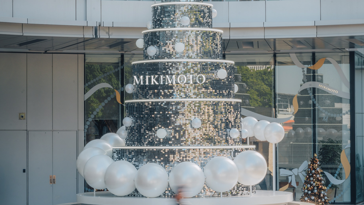 香港四季酒店：Mikimoto 珍珠亮片聖誕樹2024