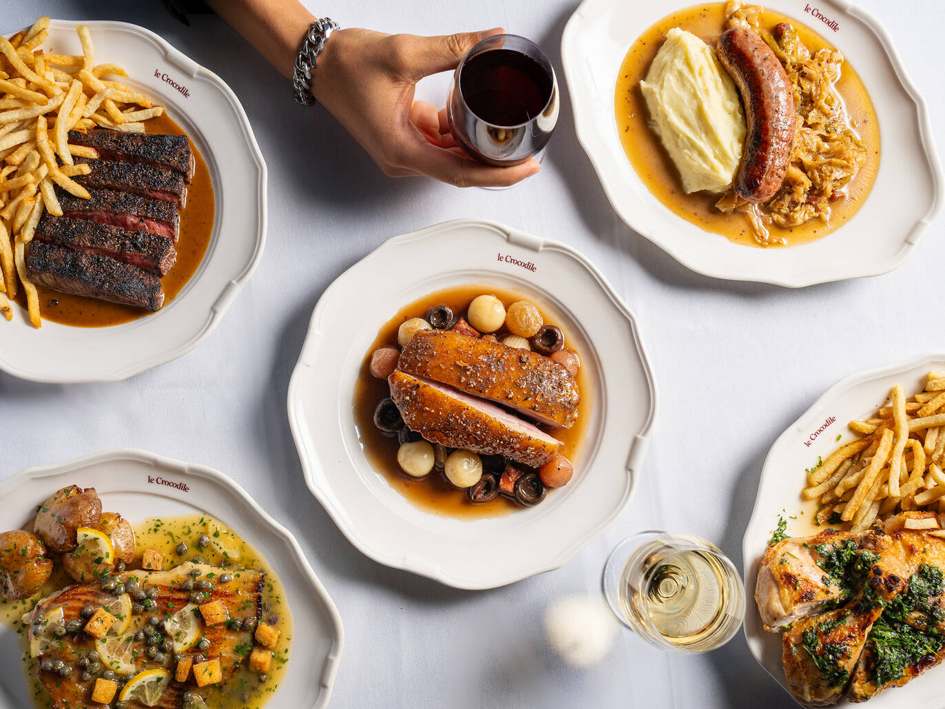 15 restaurants for New Year’s Eve dinner and drinks in NYC for NYE 2024