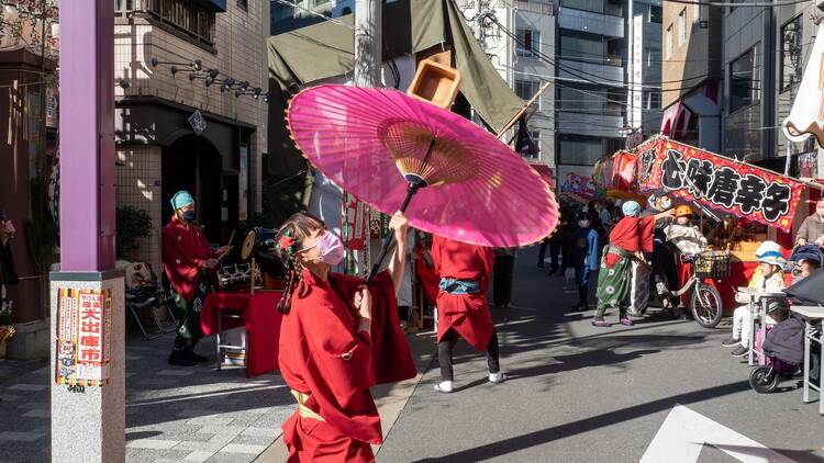 薬研堀不動尊納めの歳の市