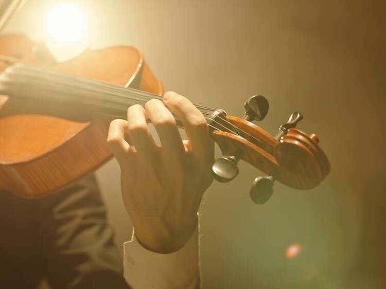 Sing folk tunes at Sharp’s Folk Club