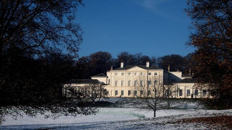 Wander through Hampstead Heath and up to Kenwood House