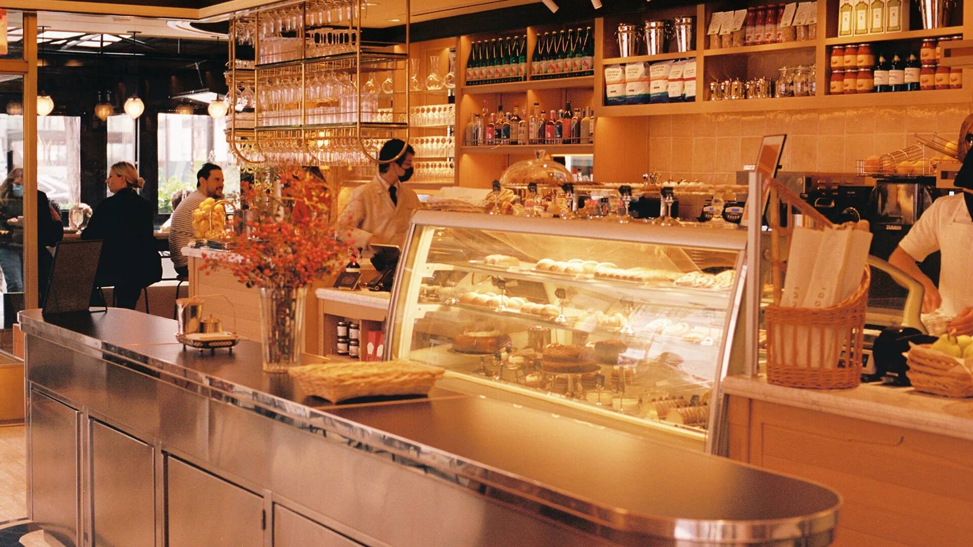 The 14 Best Restaurants Near Rockefeller Center