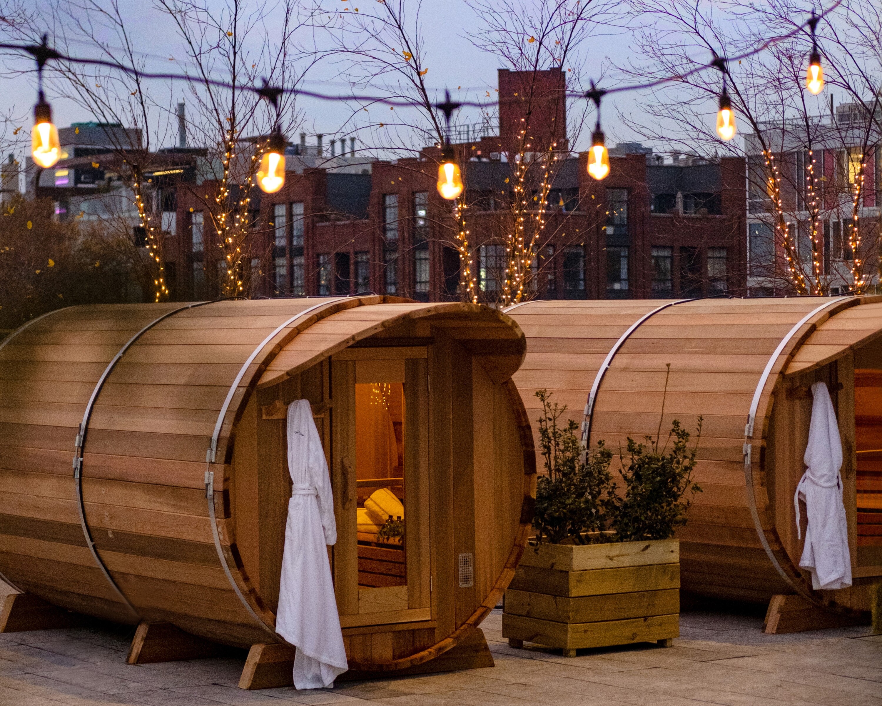 20 Romantic Airbnbs for a Getaway or Honeymoon, image size:3000x2400