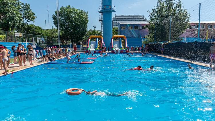 Polideportivo Colegiales