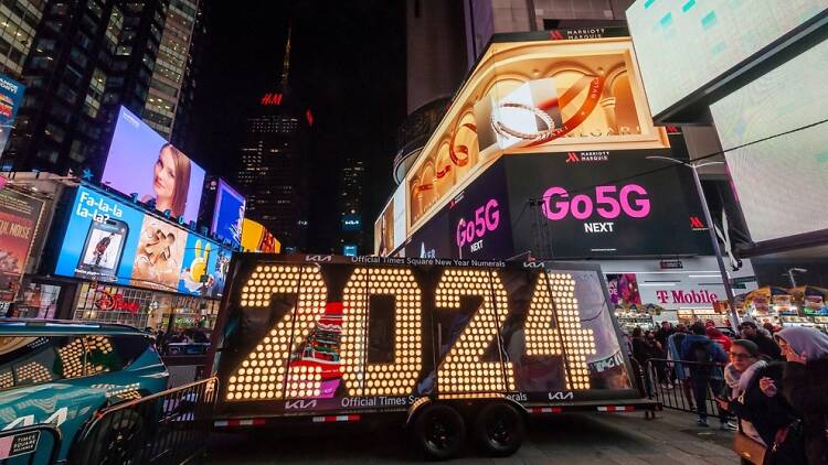 Times Square 2024 numerals