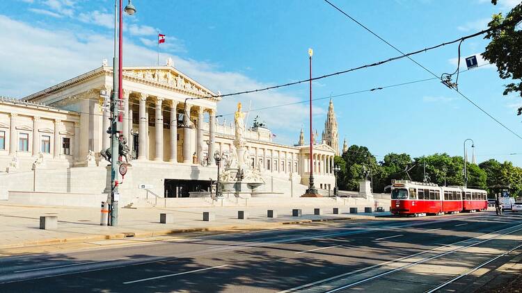 Walk the Ringstrasse