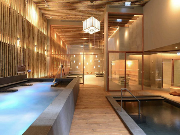 Unwind at Let’s Relax Onsen and Spa Thonglor