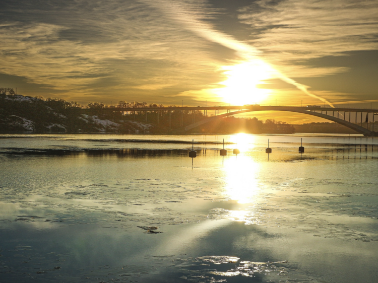 Watch the sun set at Norr Mälarstrand