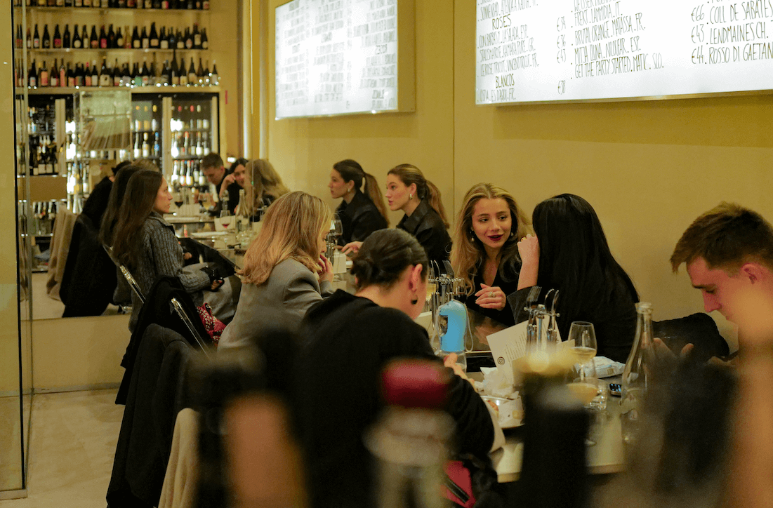 Masa, un sofisticado bar de vinos (naturales) para beber y tapear junto a la plaza de Olavide
