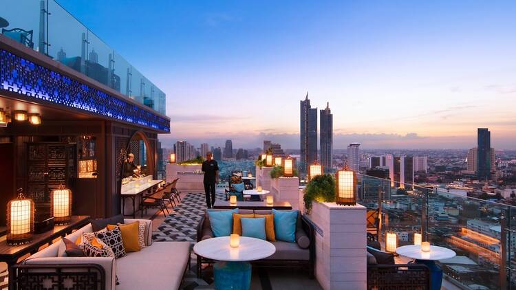 Yao Rooftop Bar