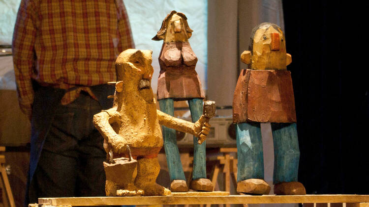 Kazú y los hombres voladores (Teatro María Guerrero).