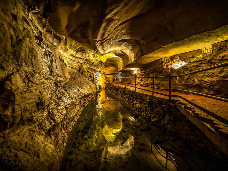 Howe Caverns