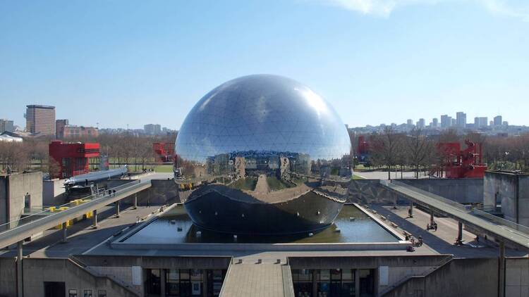 le cinéma hémisphérique de la Géode a enfin rouvert