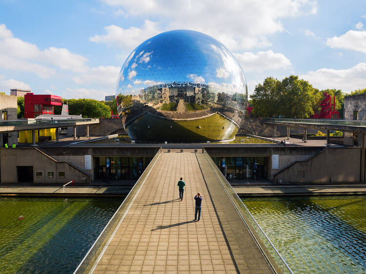 After six years of works, Paris’s biggest cinema screen is back