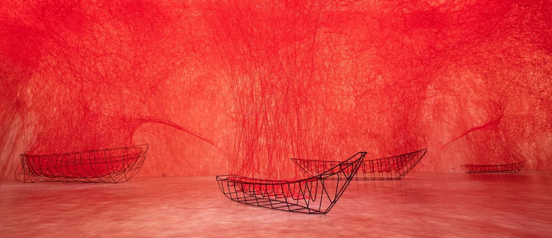 Chiharu Shiota, The Soul Trembles, au Grand Palais