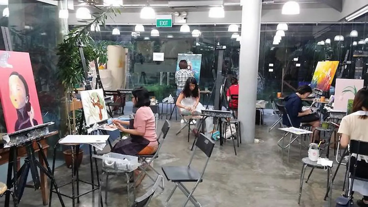 Paint your sorrows away with art jamming