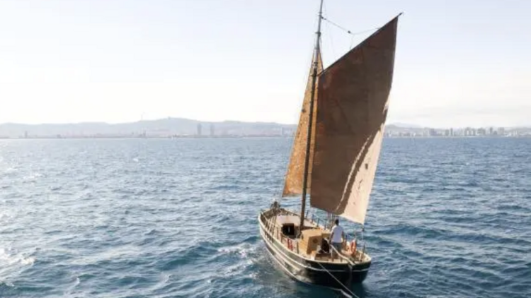 Descobrir el litoral de Barcelona a bord d'un veler d'època