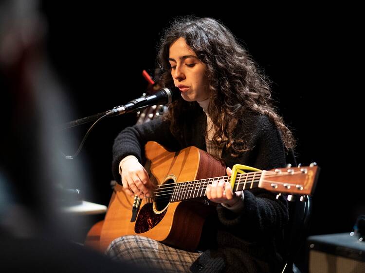 Guitarras ao Alto está de volta com Steve Gunn, Filho da Mãe e April Marmara