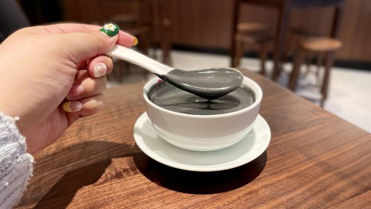 Black sesame sweet soup《芝麻糊》