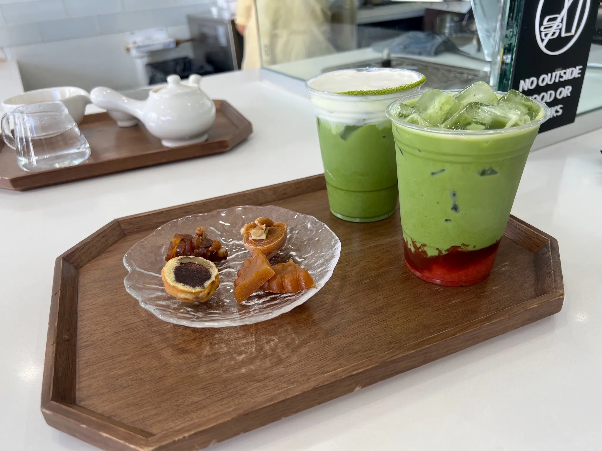 DAMO strawberry matcha latte and matcha einspanner with dagwa