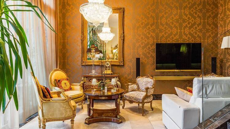 The extravagant apartment in the CBD