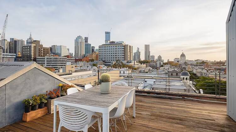 The penthouse with a terrace in Fitzroy