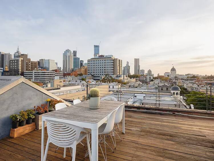 The penthouse with a terrace in Fitzroy