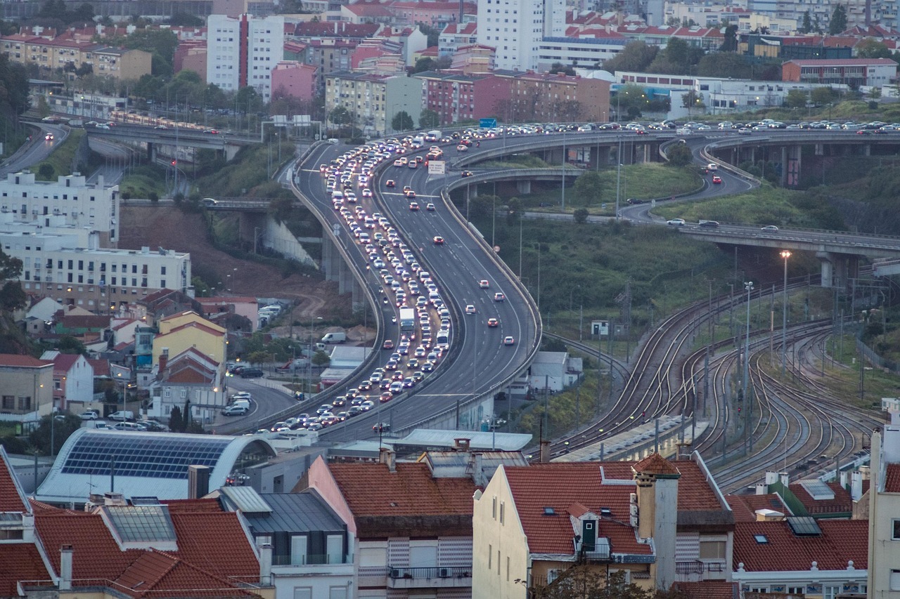 Lisbon's Traffic Woes: 4,740 Minutes Lost Annually Yet Ranks 8th in EU for Mobility