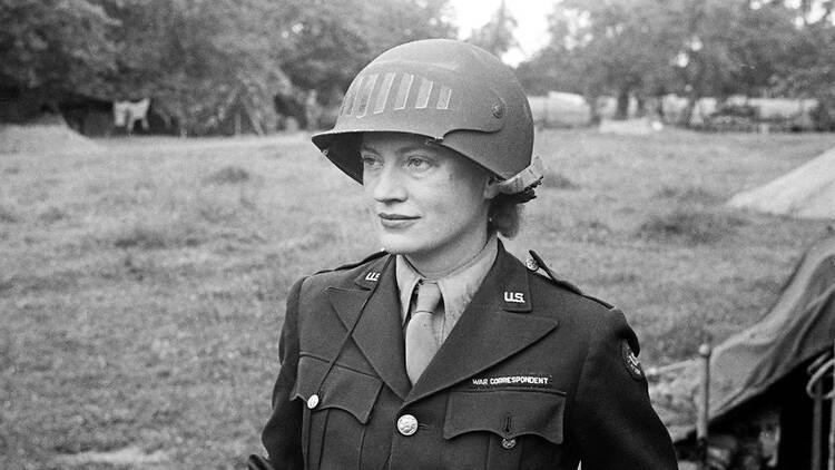 Conocer a Lee Miller: de modelo a fotógrafa de guerra