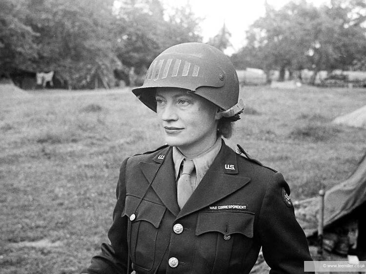 Conocer a Lee Miller: de modelo a fotógrafa de guerra