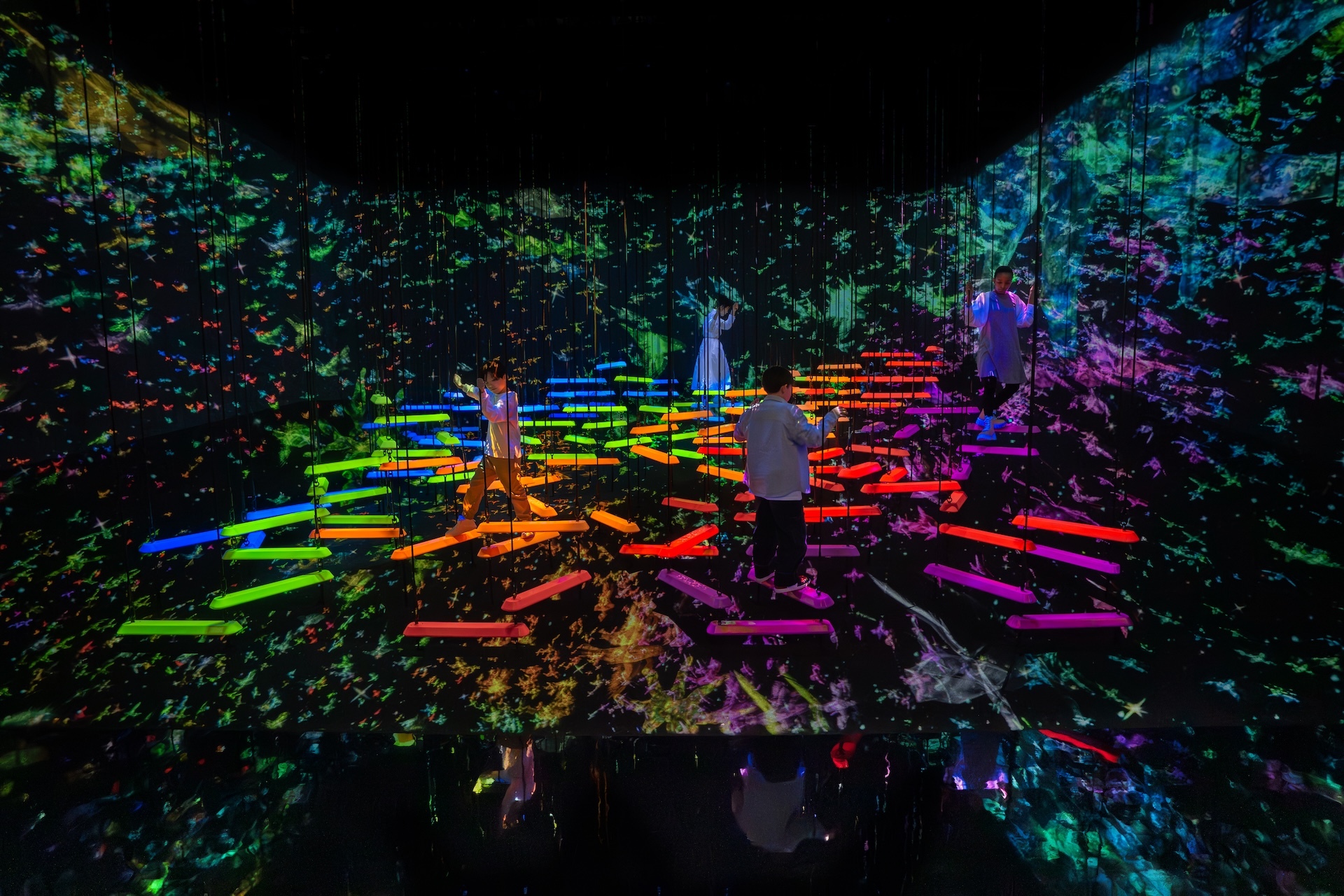 teamLab Planets