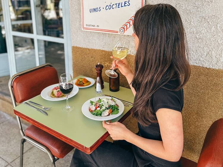 Italian food and vinyls at Ostende