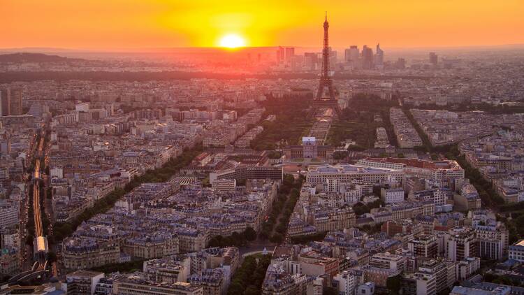 Aerial photo of Eiffel tower during sunset