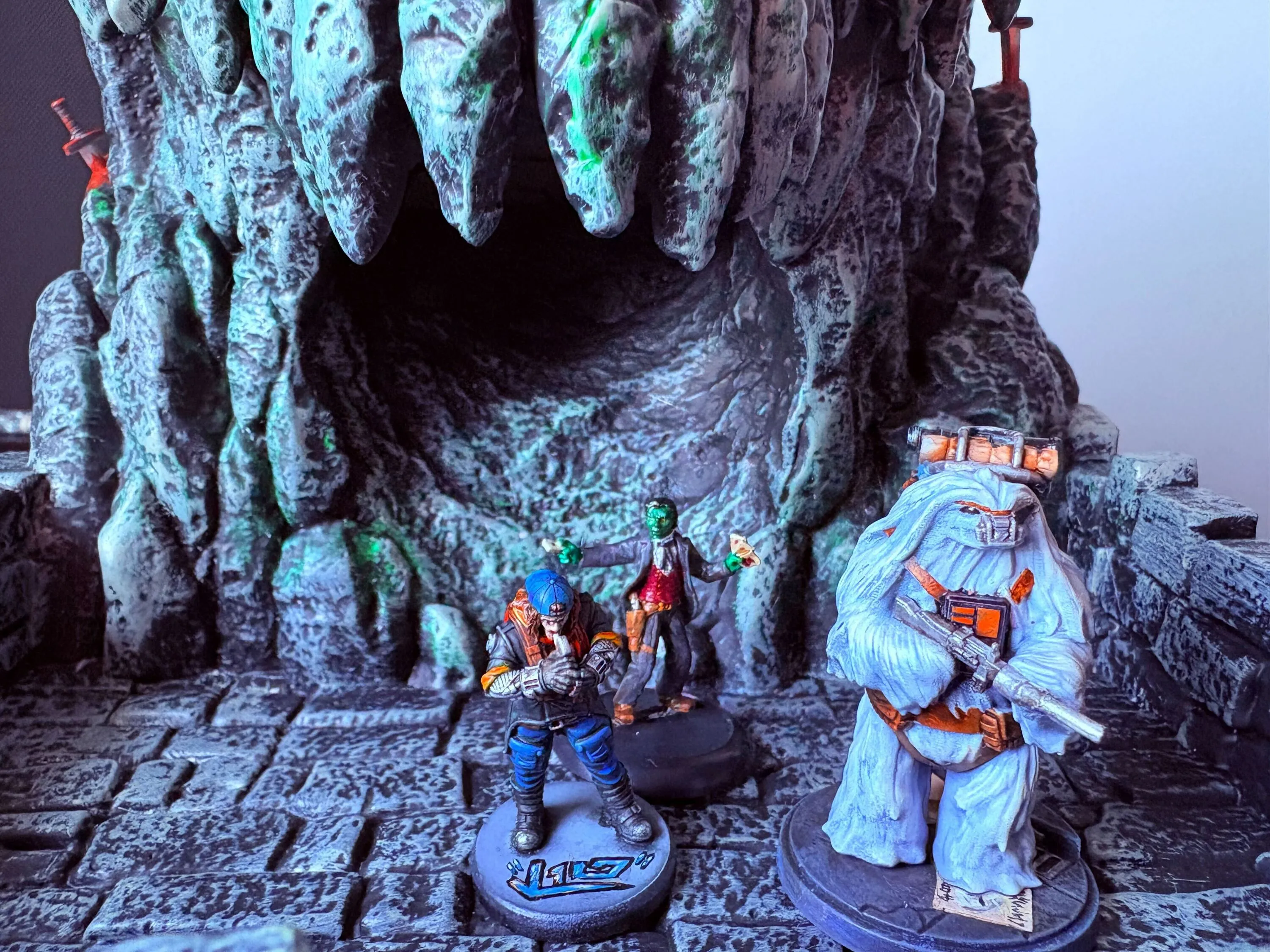Shaye’s Gigoran mini figure in her Star Wars ttrpg