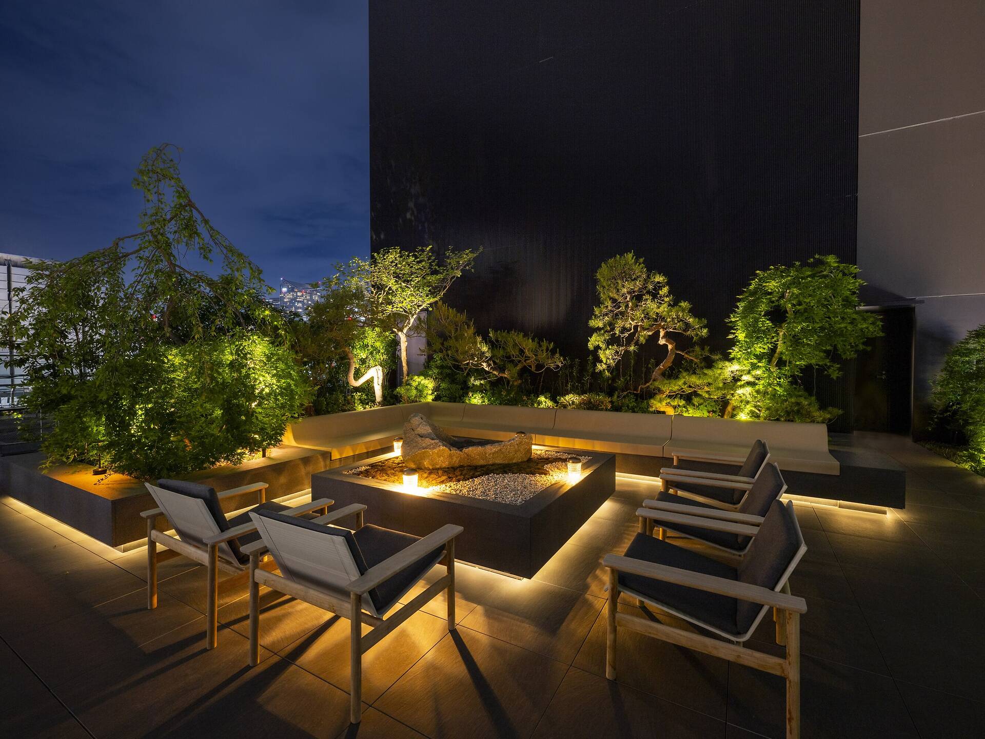 15 best rooftop bars and restaurants with the best views of Tokyo