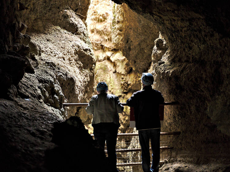 Play volcanologist in the Cueva del Viento